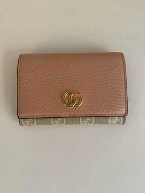 GUCCI GG Marmont Card Case